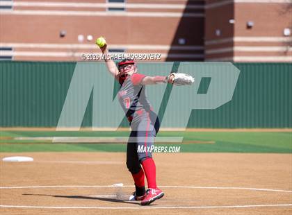Thumbnail 1 in Melissa vs Aledo photogallery.