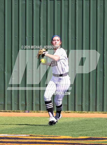 Thumbnail 1 in Melissa vs Aledo photogallery.