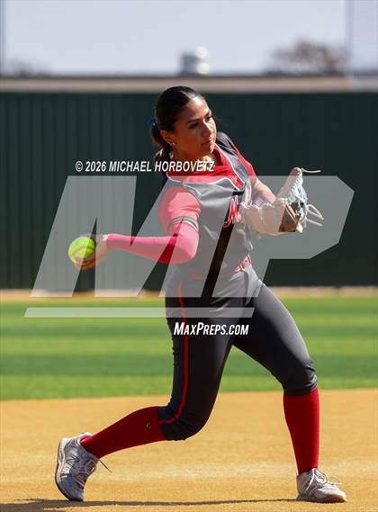 Thumbnail 1 in Melissa vs Aledo photogallery.
