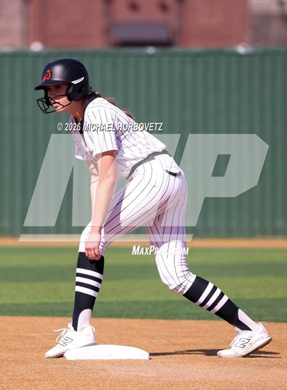 Thumbnail 1 in Melissa vs Aledo photogallery.