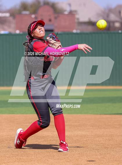 Thumbnail 1 in Melissa vs Aledo photogallery.