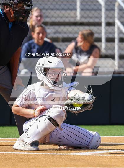 Thumbnail 3 in Melissa vs Aledo photogallery.