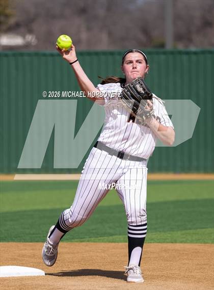 Thumbnail 1 in Melissa vs Aledo photogallery.