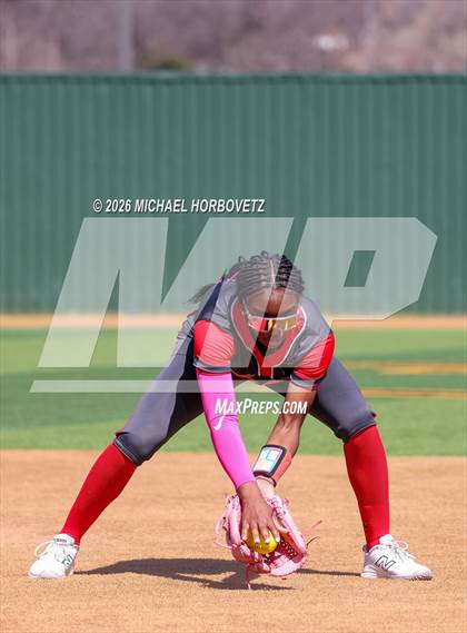 Thumbnail 2 in Melissa vs Aledo photogallery.