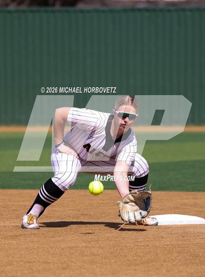 Thumbnail 1 in Melissa vs Aledo photogallery.