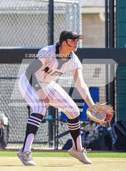 Thumbnail 3 in Melissa vs Aledo photogallery.