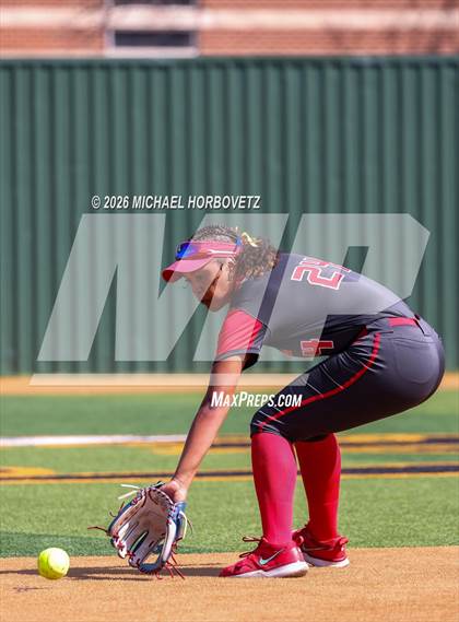 Thumbnail 1 in Melissa vs Aledo photogallery.