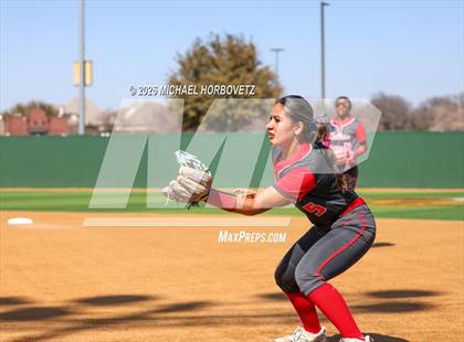 Thumbnail 3 in Melissa vs Aledo photogallery.