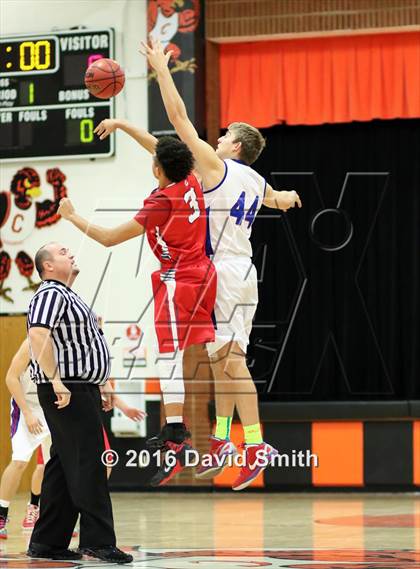 Thumbnail 1 in Lexington vs Carrollton (I-70 vs. MRVC East Challenge Tournament) photogallery.