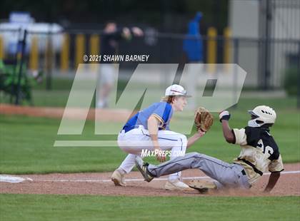 Thumbnail 1 in Carmel @ Warren Central photogallery.