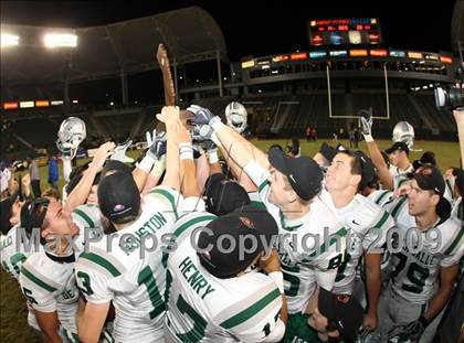 Thumbnail 1 in De La Salle vs. Crenshaw (CIF State Open Division Final) photogallery.
