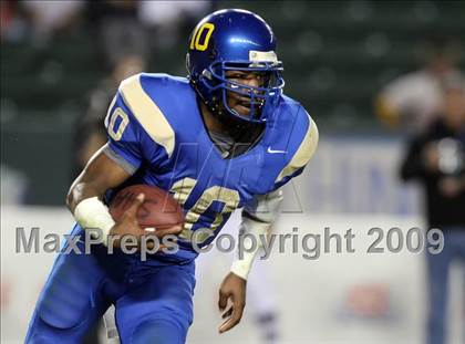 Thumbnail 1 in De La Salle vs. Crenshaw (CIF State Open Division Final) photogallery.