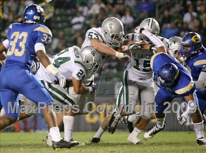 Thumbnail 3 in De La Salle vs. Crenshaw (CIF State Open Division Final) photogallery.