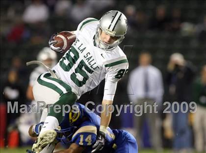 Thumbnail 1 in De La Salle vs. Crenshaw (CIF State Open Division Final) photogallery.