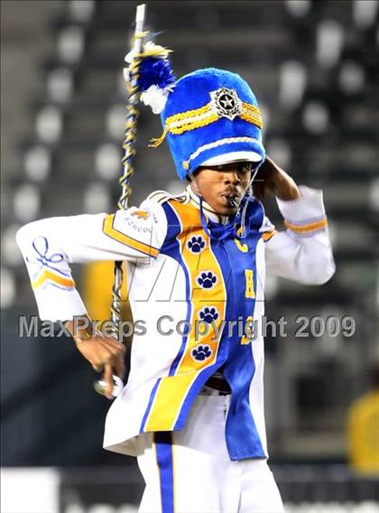 Thumbnail 3 in De La Salle vs. Crenshaw (CIF State Open Division Final) photogallery.