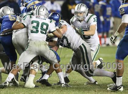 Thumbnail 1 in De La Salle vs. Crenshaw (CIF State Open Division Final) photogallery.