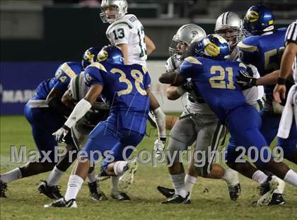 Thumbnail 3 in De La Salle vs. Crenshaw (CIF State Open Division Final) photogallery.