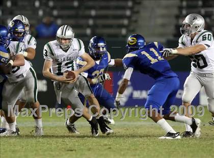 Thumbnail 3 in De La Salle vs. Crenshaw (CIF State Open Division Final) photogallery.