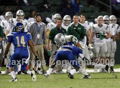 Thumbnail 1 in De La Salle vs. Crenshaw (CIF State Open Division Final) photogallery.