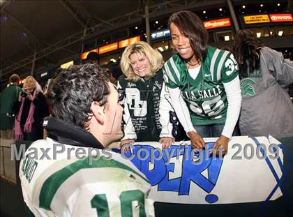 Thumbnail 2 in De La Salle vs. Crenshaw (CIF State Open Division Final) photogallery.
