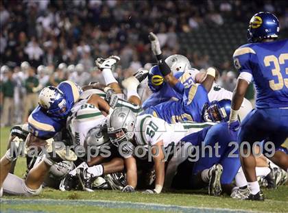Thumbnail 1 in De La Salle vs. Crenshaw (CIF State Open Division Final) photogallery.