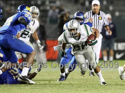 Thumbnail 2 in De La Salle vs. Crenshaw (CIF State Open Division Final) photogallery.