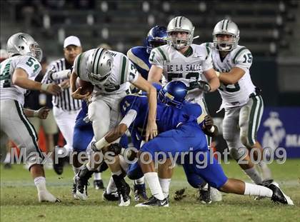 Thumbnail 1 in De La Salle vs. Crenshaw (CIF State Open Division Final) photogallery.