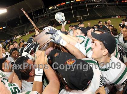 Thumbnail 2 in De La Salle vs. Crenshaw (CIF State Open Division Final) photogallery.
