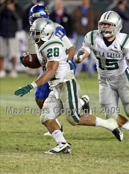 Thumbnail 1 in De La Salle vs. Crenshaw (CIF State Open Division Final) photogallery.