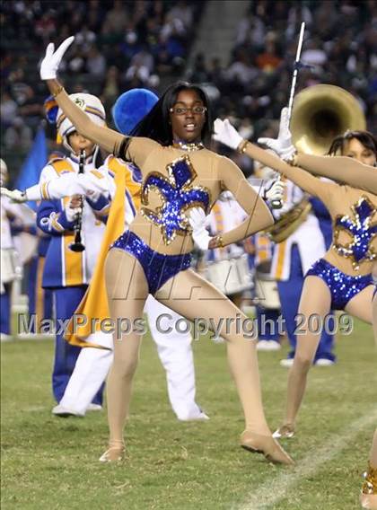 Thumbnail 2 in De La Salle vs. Crenshaw (CIF State Open Division Final) photogallery.