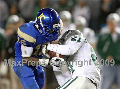 Thumbnail 2 in De La Salle vs. Crenshaw (CIF State Open Division Final) photogallery.