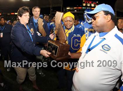 Thumbnail 3 in De La Salle vs. Crenshaw (CIF State Open Division Final) photogallery.