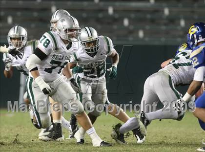 Thumbnail 3 in De La Salle vs. Crenshaw (CIF State Open Division Final) photogallery.