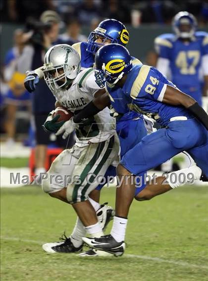 Thumbnail 1 in De La Salle vs. Crenshaw (CIF State Open Division Final) photogallery.