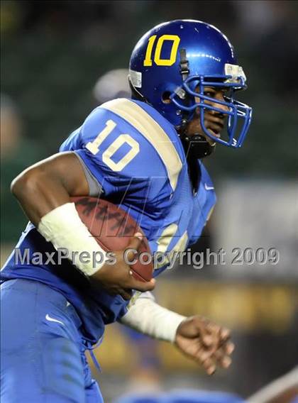 Thumbnail 2 in De La Salle vs. Crenshaw (CIF State Open Division Final) photogallery.