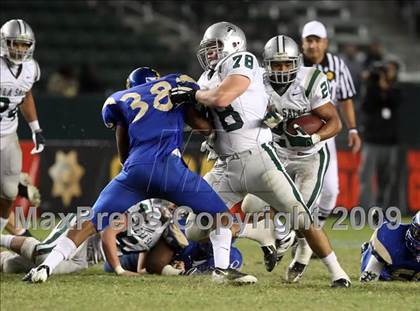 Thumbnail 3 in De La Salle vs. Crenshaw (CIF State Open Division Final) photogallery.