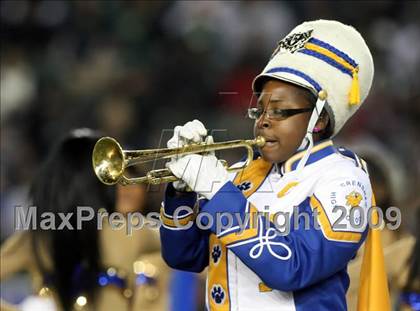 Thumbnail 1 in De La Salle vs. Crenshaw (CIF State Open Division Final) photogallery.
