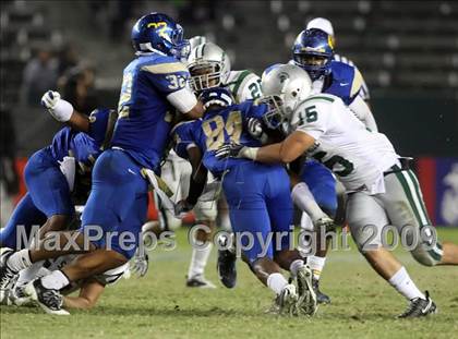 Thumbnail 2 in De La Salle vs. Crenshaw (CIF State Open Division Final) photogallery.