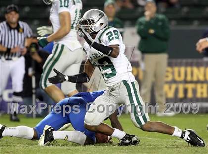 Thumbnail 3 in De La Salle vs. Crenshaw (CIF State Open Division Final) photogallery.