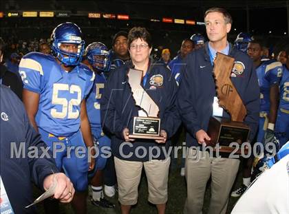 Thumbnail 2 in De La Salle vs. Crenshaw (CIF State Open Division Final) photogallery.