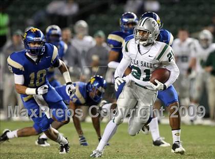 Thumbnail 2 in De La Salle vs. Crenshaw (CIF State Open Division Final) photogallery.