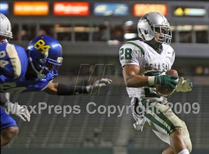 Thumbnail 2 in De La Salle vs. Crenshaw (CIF State Open Division Final) photogallery.