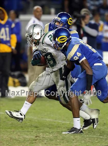 Thumbnail 2 in De La Salle vs. Crenshaw (CIF State Open Division Final) photogallery.