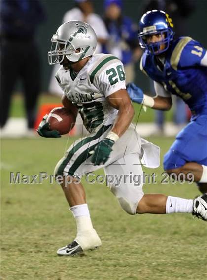 Thumbnail 3 in De La Salle vs. Crenshaw (CIF State Open Division Final) photogallery.
