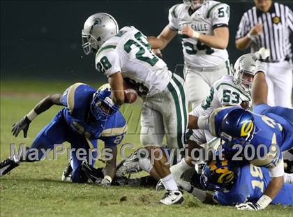 Thumbnail 2 in De La Salle vs. Crenshaw (CIF State Open Division Final) photogallery.