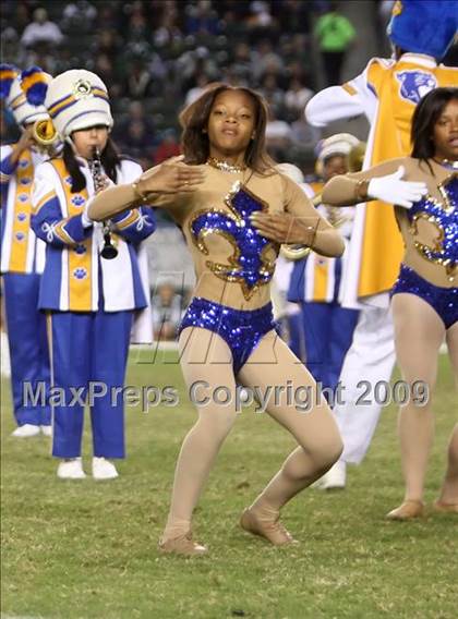 Thumbnail 3 in De La Salle vs. Crenshaw (CIF State Open Division Final) photogallery.