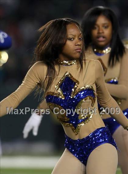 Thumbnail 3 in De La Salle vs. Crenshaw (CIF State Open Division Final) photogallery.