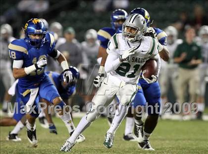 Thumbnail 3 in De La Salle vs. Crenshaw (CIF State Open Division Final) photogallery.