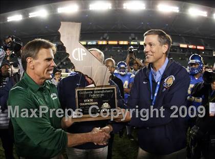 Thumbnail 2 in De La Salle vs. Crenshaw (CIF State Open Division Final) photogallery.