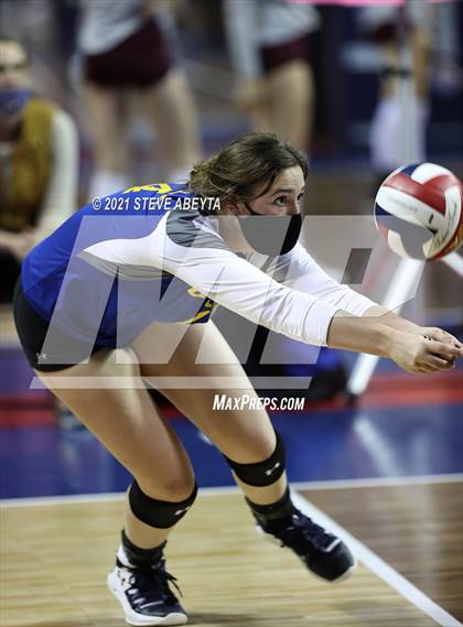 Thumbnail 1 in Simla vs Stratton/Liberty (CHSAA 1A 1st Round) photogallery.